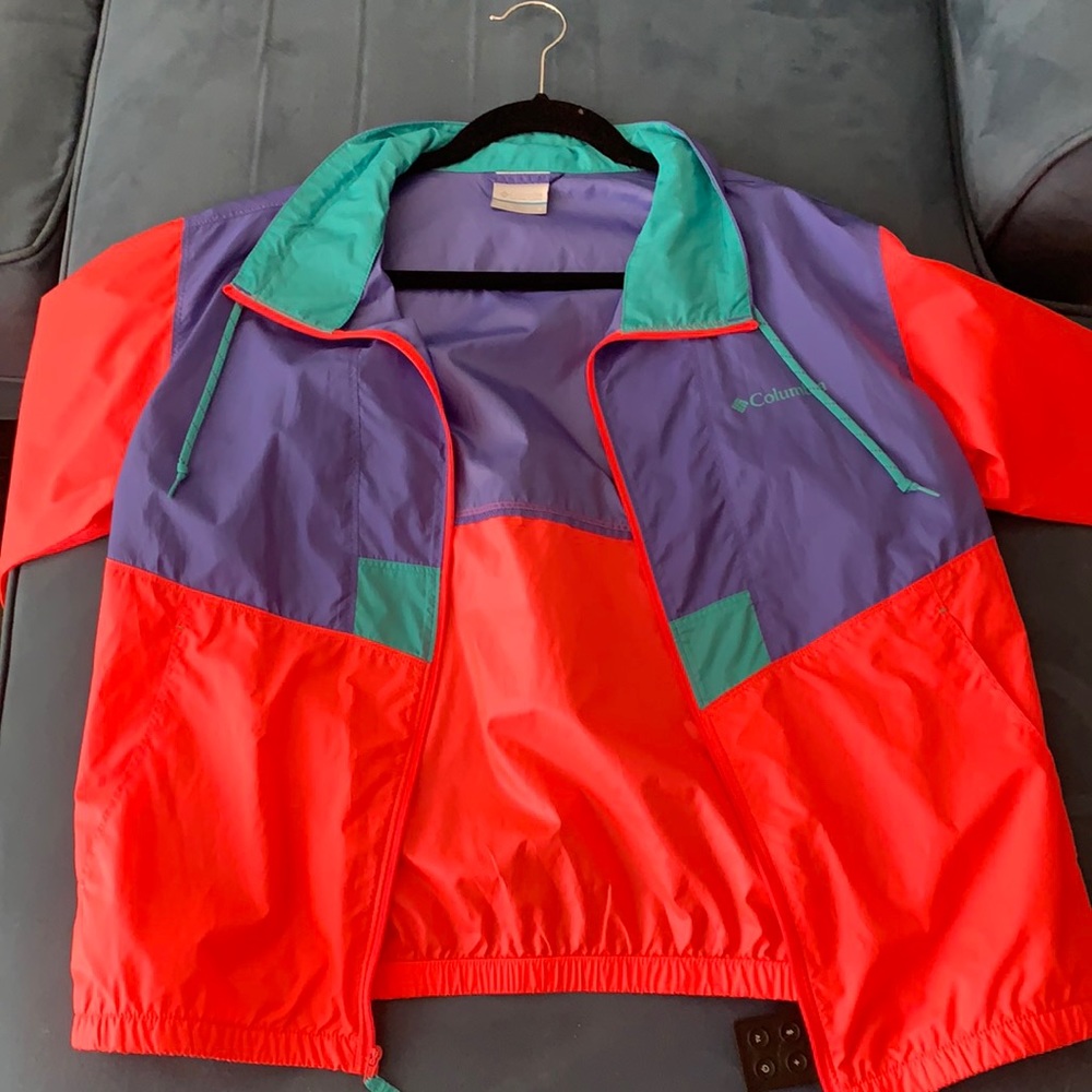 Columbia, Retro zip up windbreaker.